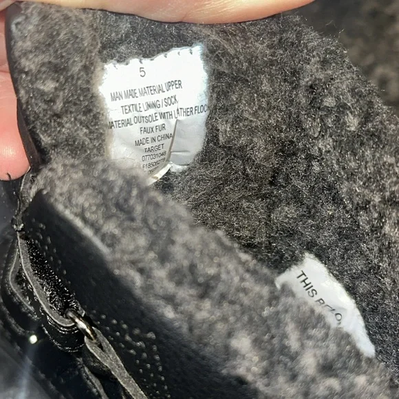 Cat & Jack Baby Boy Infant Winter Snow Boots Size 5 Black - Picture 2 of 5